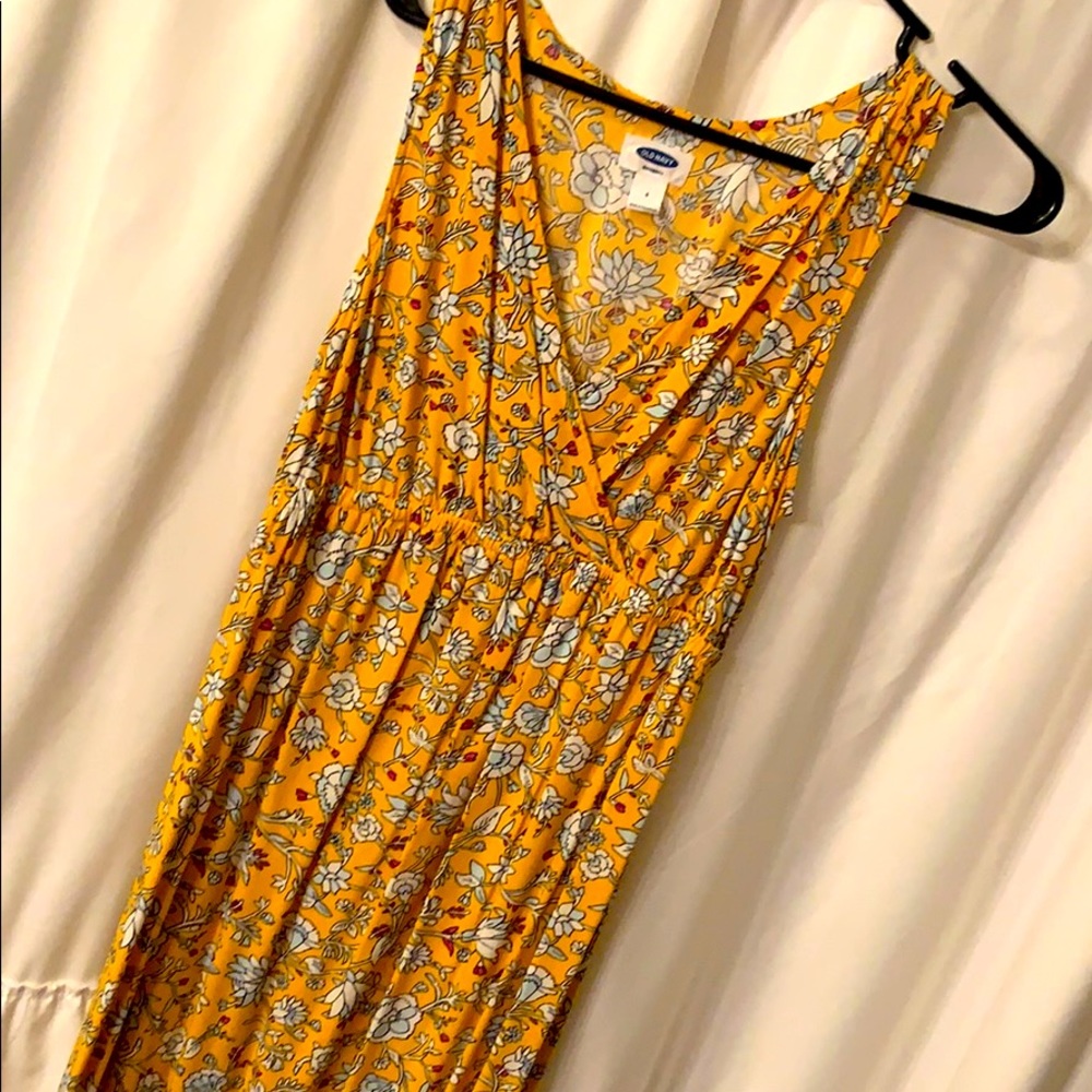 Old Navy Maternity Dress- Sleeveless